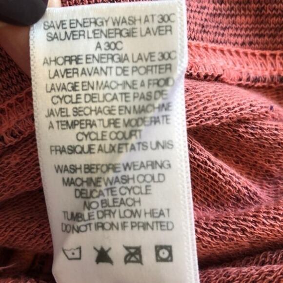 SUNDRY Patches Cross Back Pullover Small NWOT - Picture 7 of 7